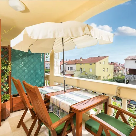 Villa Nada In Fazana - Near The Beach Exterior photo