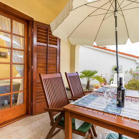 Villa Nada In Fazana - Near The Beach Exterior photo